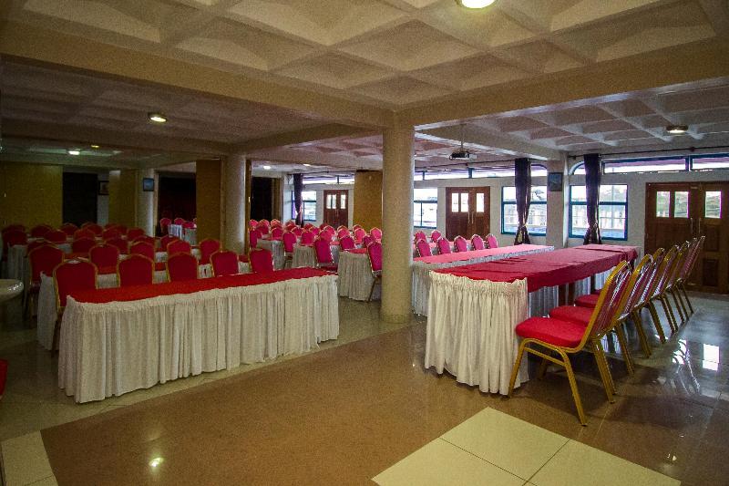 Viewers Park Hotel Naivasha Exterior photo